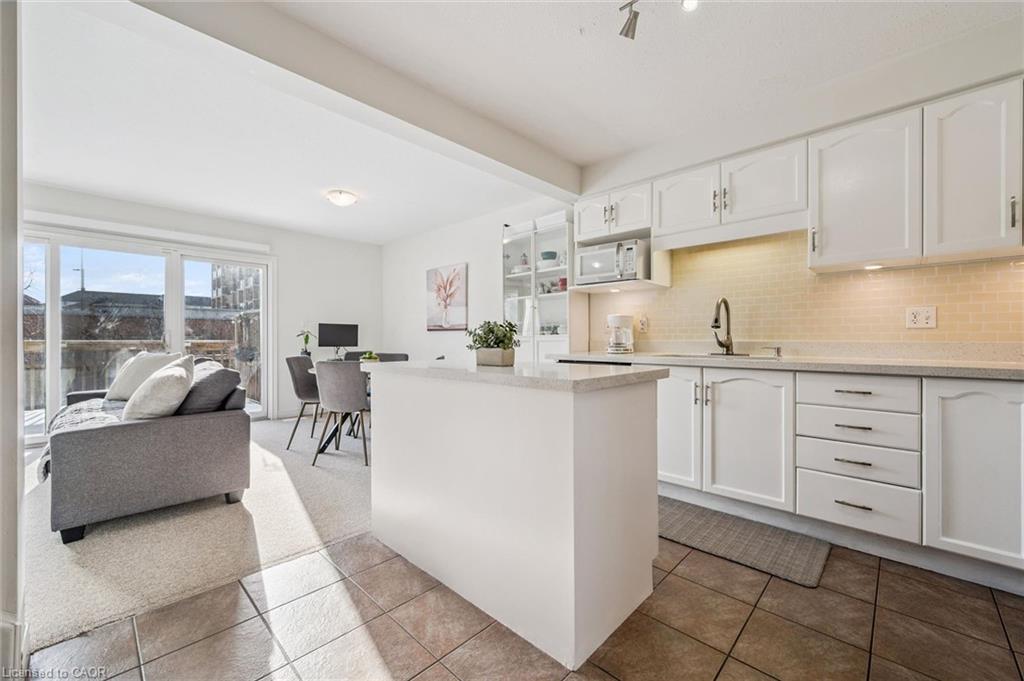 6-361 Arkell Road, Guelph ON N1L 1E5