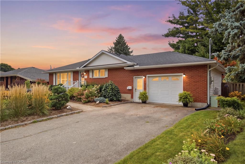 47 Kensington Avenue, Brantford ON N3R 3N9