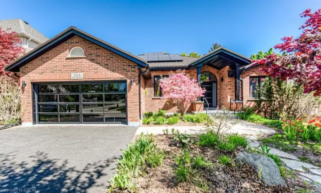 544 Buckingham Boulevard, Waterloo ON N2T 2T8