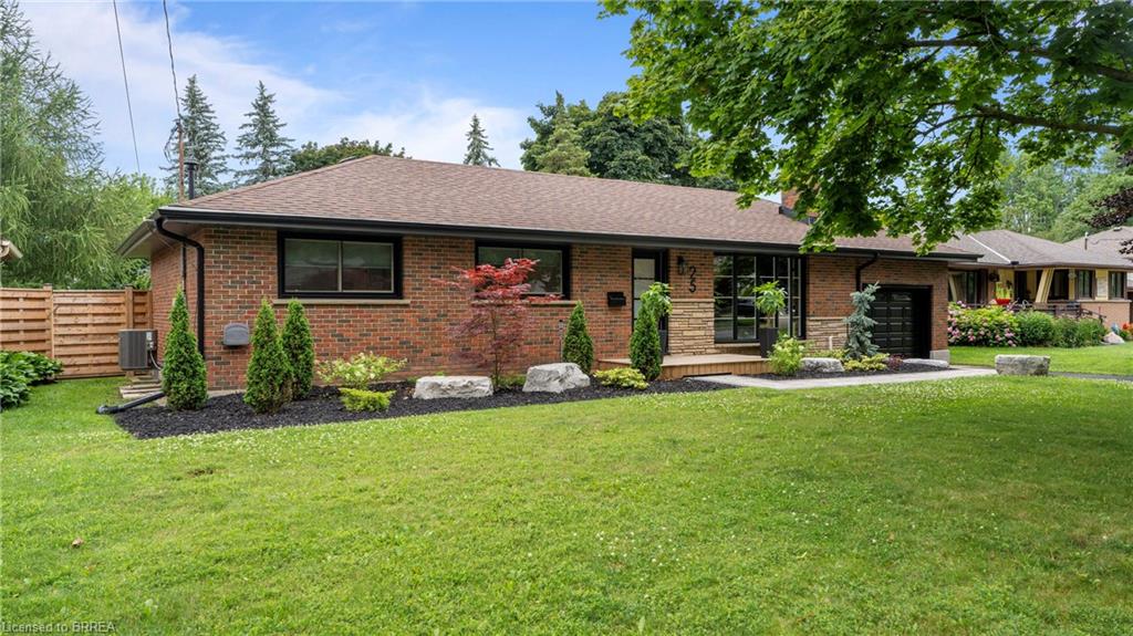 25 Seneca Crescent, Brantford ON N3R 1K3