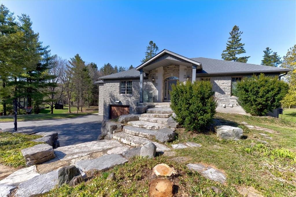20 Grandy Lane, Cambridge ON N1R 8K2