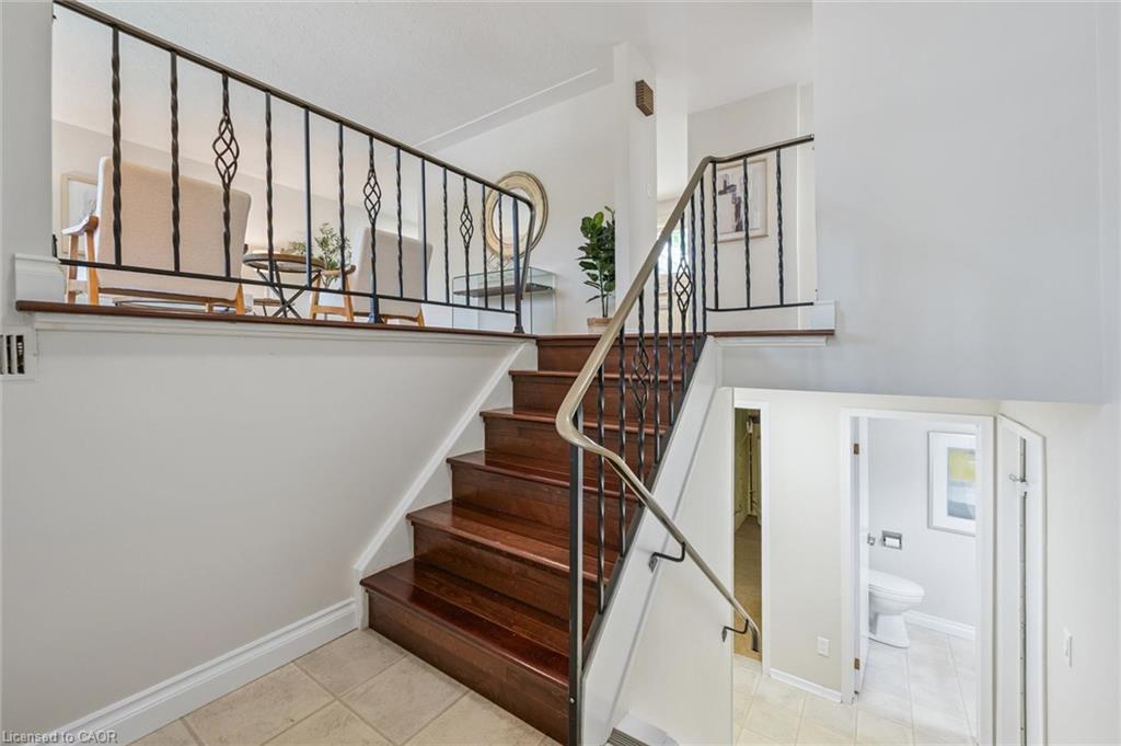 40 Bishop Court, Guelph ON N1G 2R9