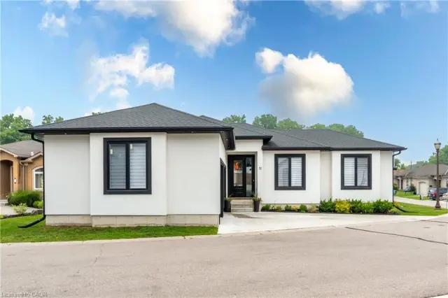 11-5 John Pound Road, Tillsonburg ON N4G 5X3
