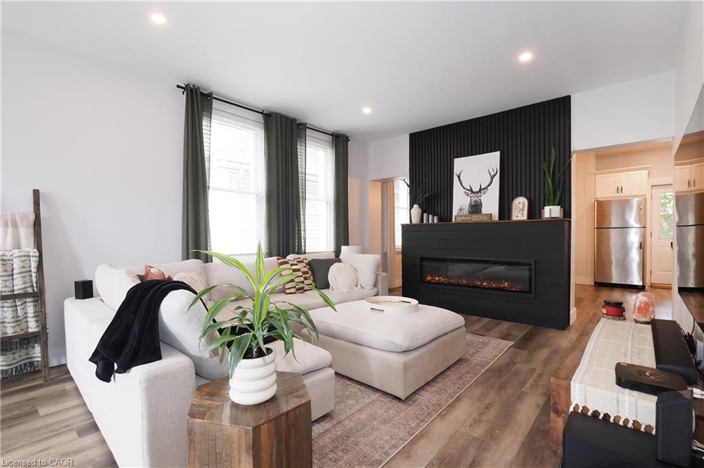 19 Douglas Street, Woodstock ON N4S 2Y1