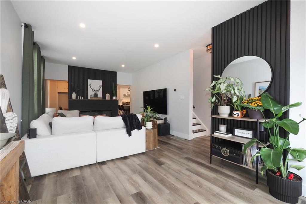 19 Douglas Street, Woodstock ON N4S 2Y1