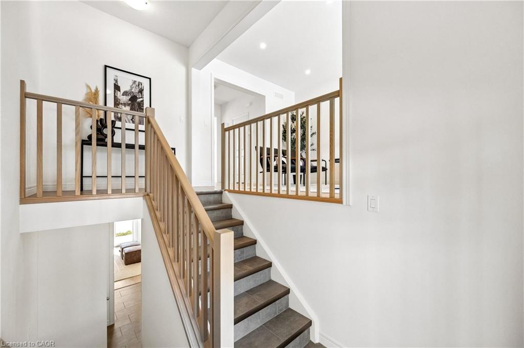 14 Sora Lane, Guelph ON N1E 0T4