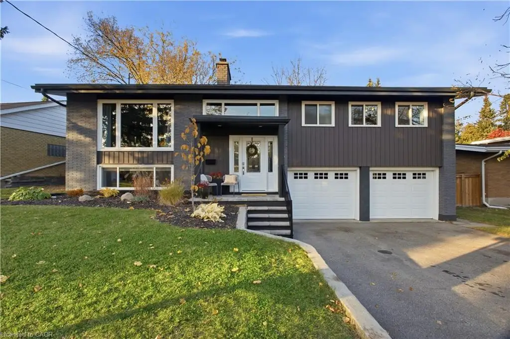 74 Tanglewood Avenue, Kitchener ON N2B 1S4