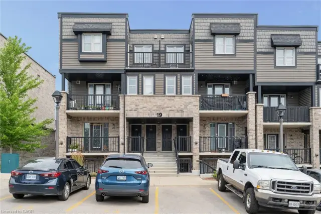 19D-1989 Ottawa Street S, Kitchener ON N2E 0G7