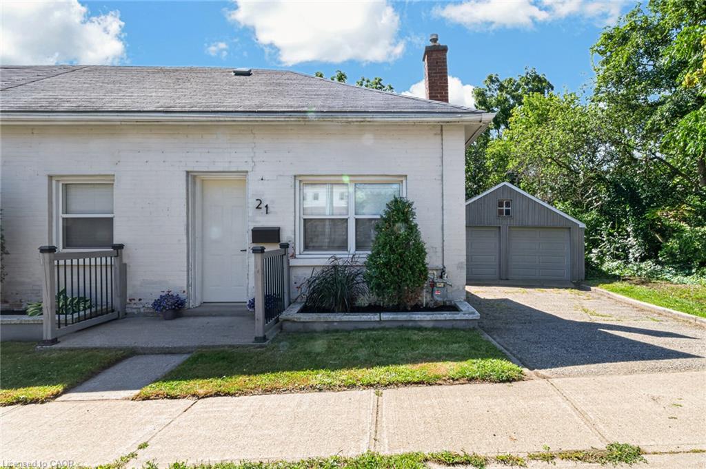 21 Cedar Street, Cambridge ON N1S 1T8