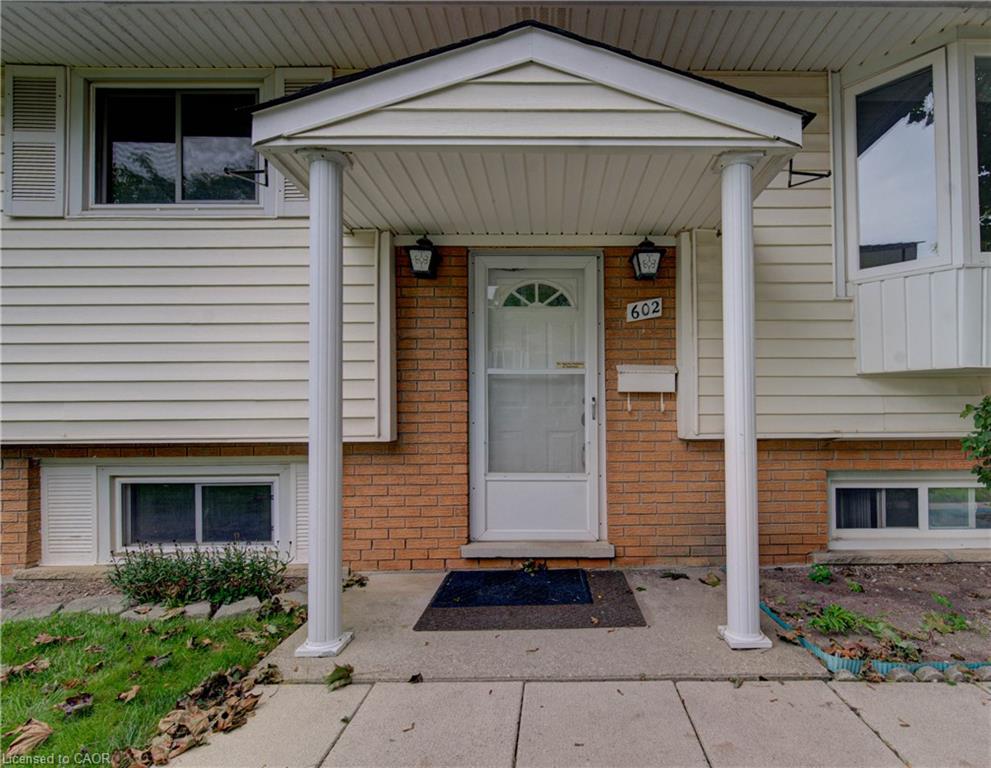 602 Highpoint Avenue, Waterloo ON N2L 4N1