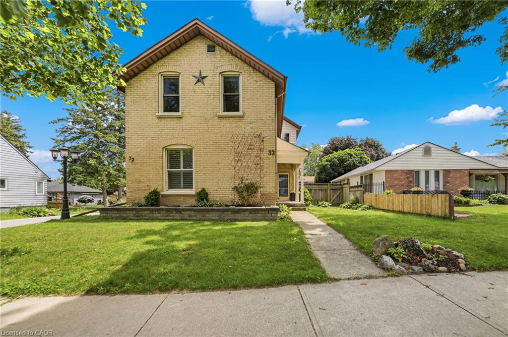 32 Clench Avenue, Brantford ON N3T 1B6