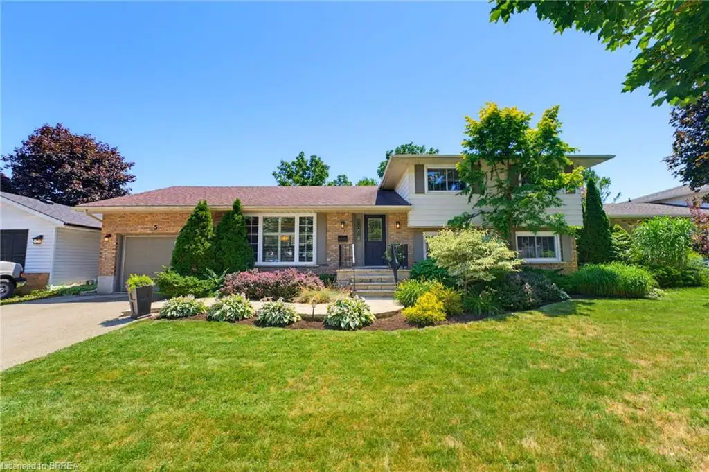 5 Marigold Street, Brantford ON N3R 5W7