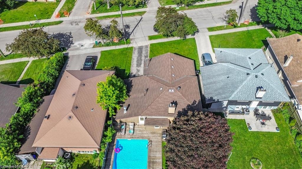35 Weichel Street, Kitchener ON N2M 2A7