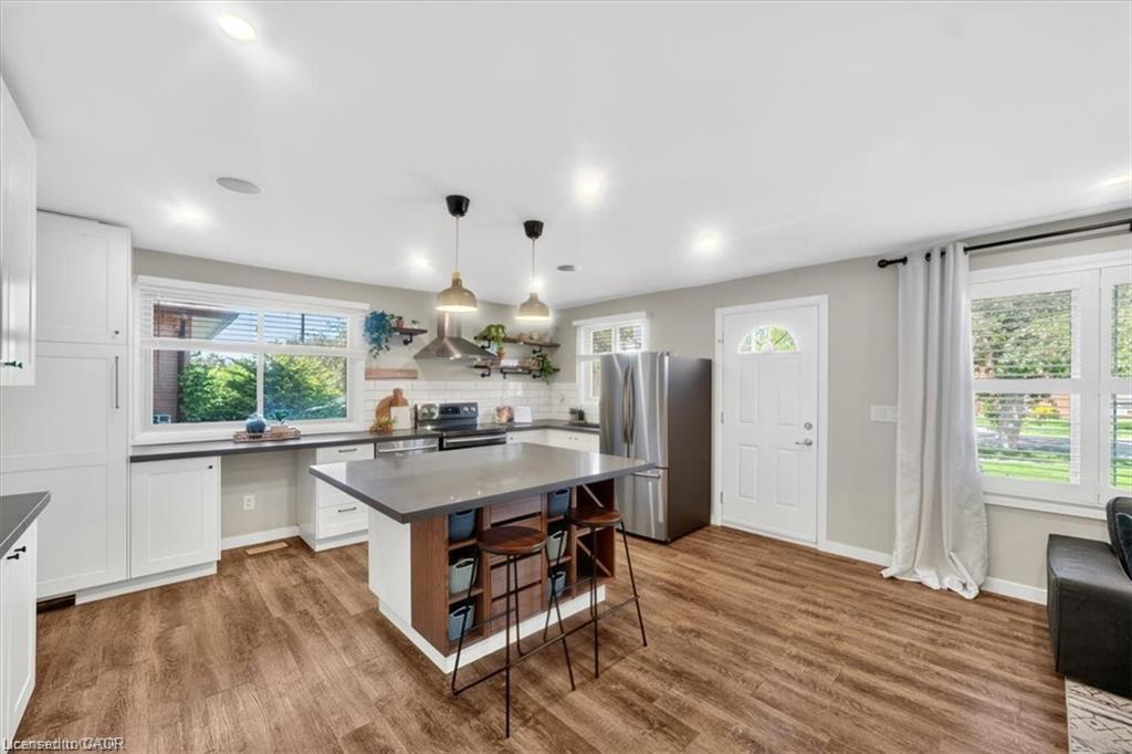 35 Weichel Street, Kitchener ON N2M 2A7
