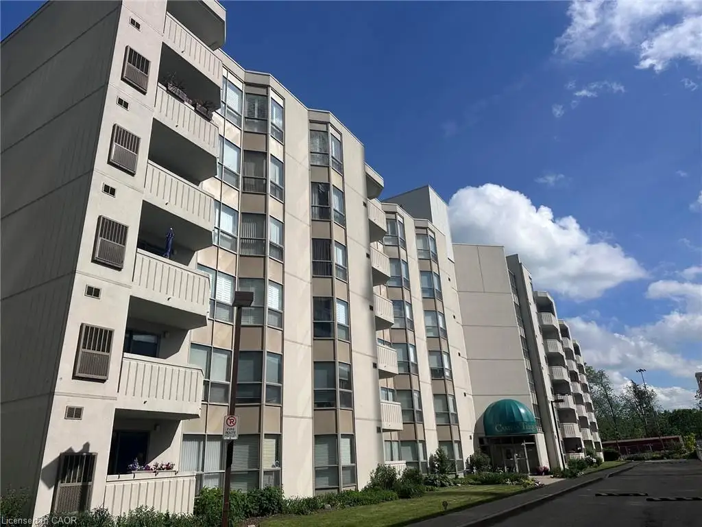 105-3267 King Street E, Kitchener ON N2A 4A4