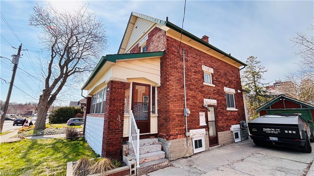 138 Glasgow Street, Kitchener ON N2G 2G9