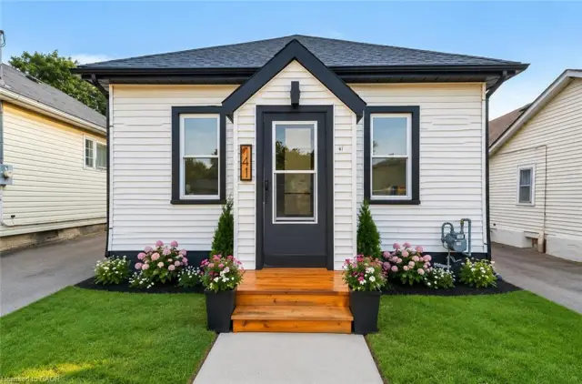 141 Bruce Street, Brantford ON N3S 4Z2