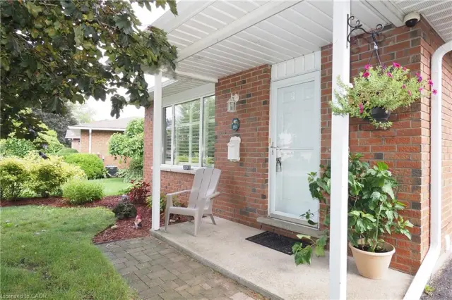 219 Foxhunt Road, Waterloo ON N2K 2R8
