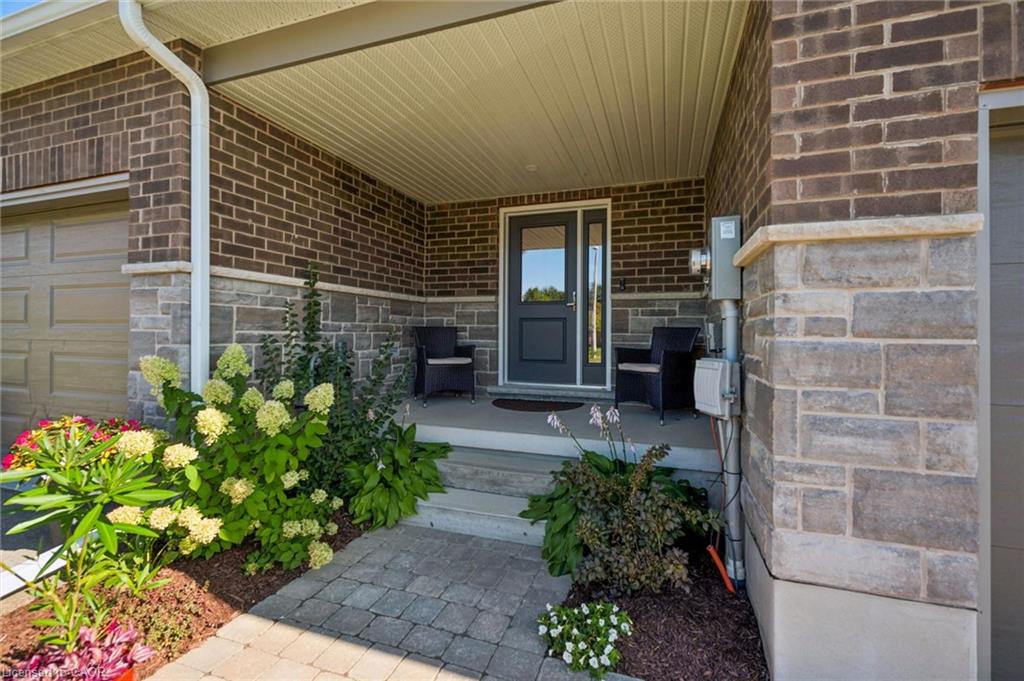 140 Halls Drive, Elora ON N0B 1S0