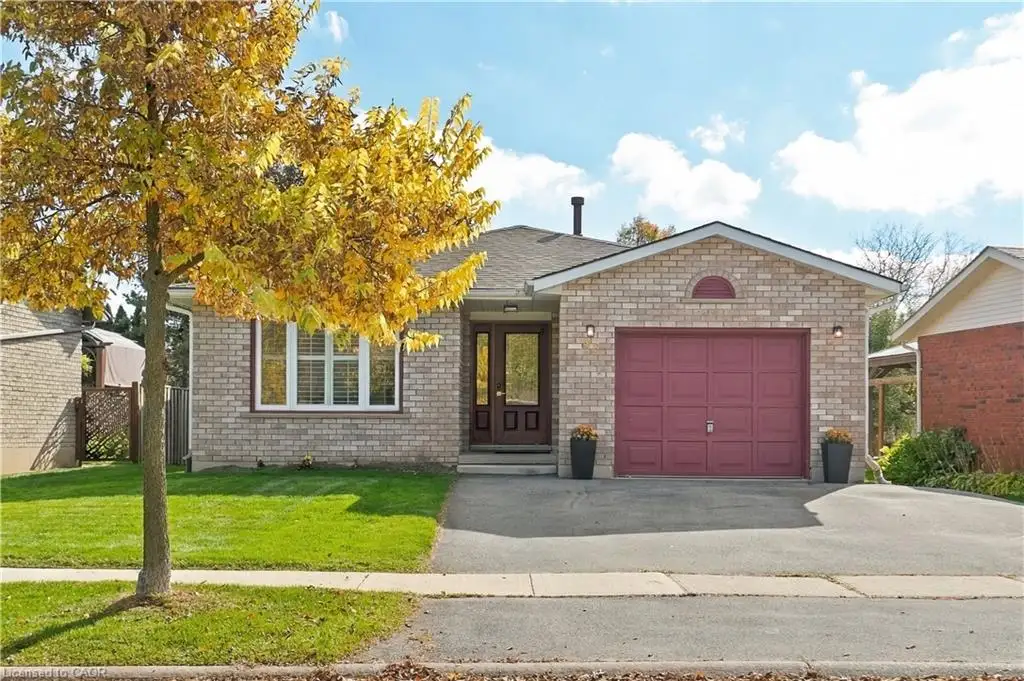 99 Lynden Hill Crescent, Brantford ON N3P 1R8