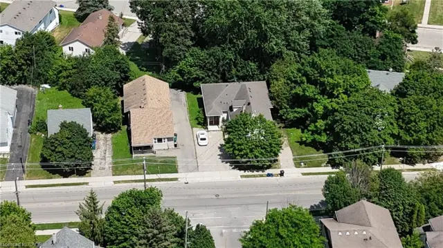 266 Hazel Street, Waterloo ON N2L 3N9
