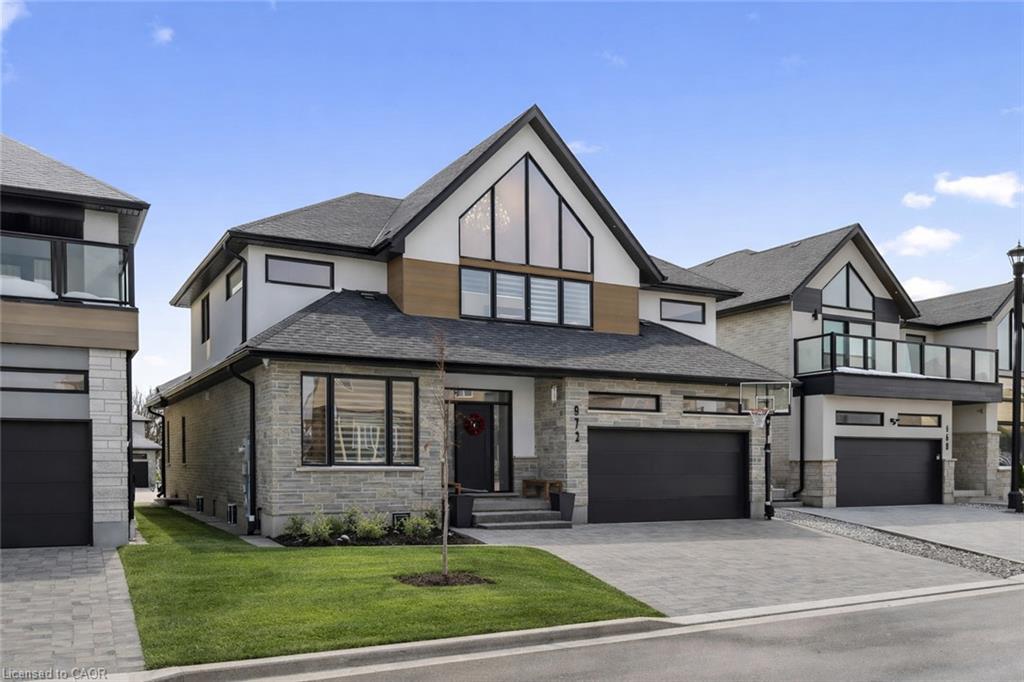 18-972 Stonecliffe Walk, Kitchener ON N2P 0K5