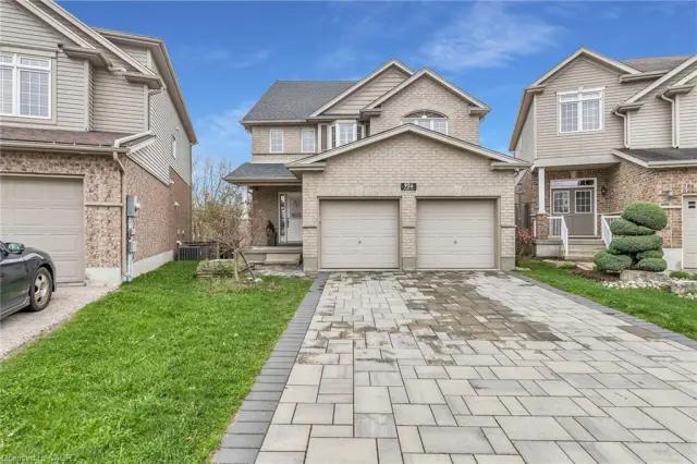 956 Banffshire Court, Kitchener ON N2R 1W8