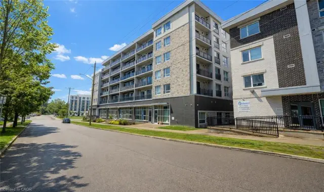 114-275 Larch Street, Waterloo ON N2L 0J3