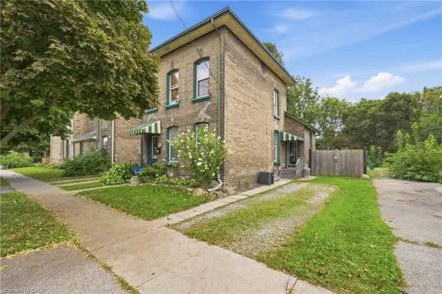 45 East Avenue, Brantford ON N3S 3L2