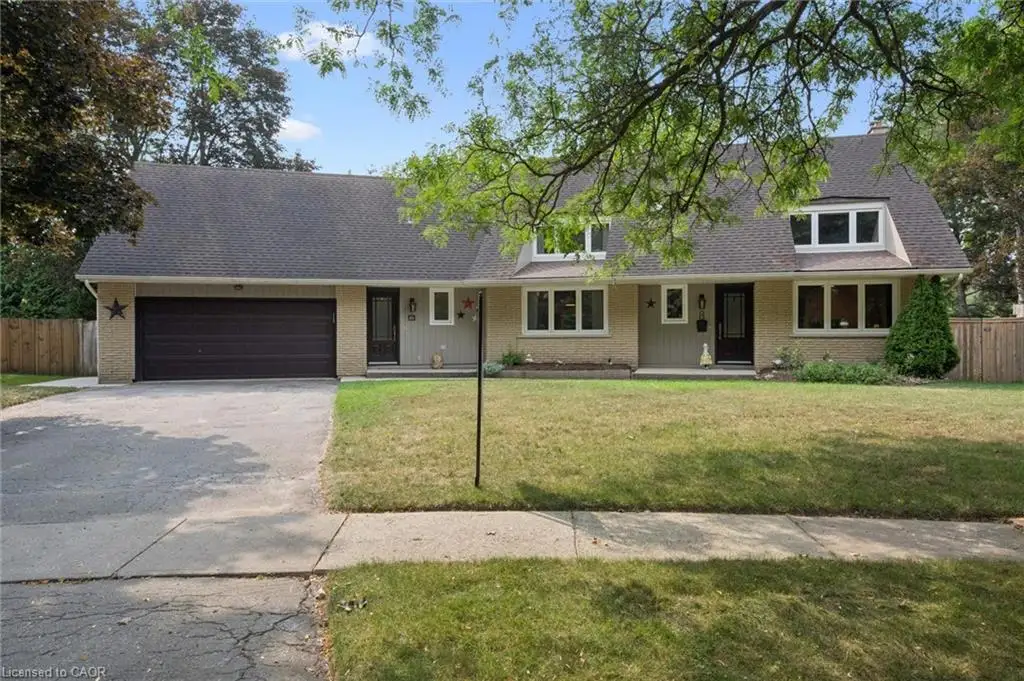 8 Berkley Place, Guelph ON N1E 1E6