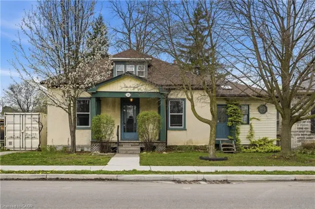 114 Grand Avenue S, Cambridge ON N1S 2M2