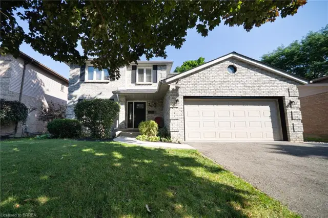 20 Hogarth Road, Brantford ON N3T 6E7