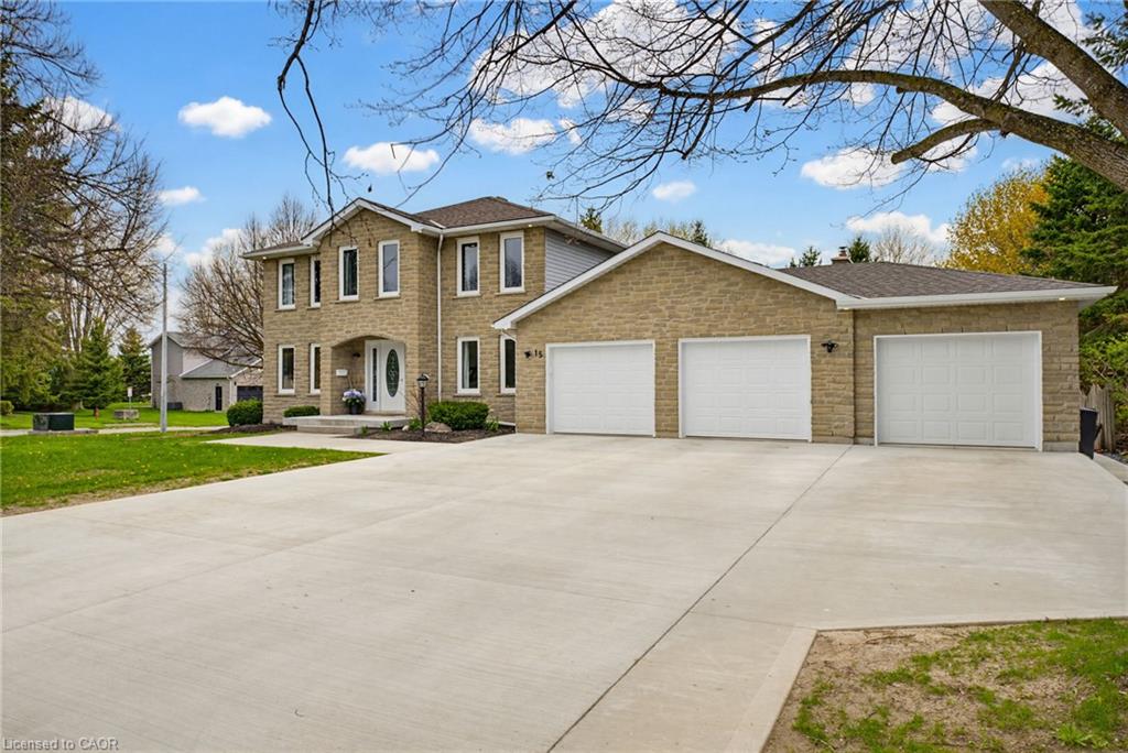 15 Danube Drive, Heidelberg ON N0B 2M1