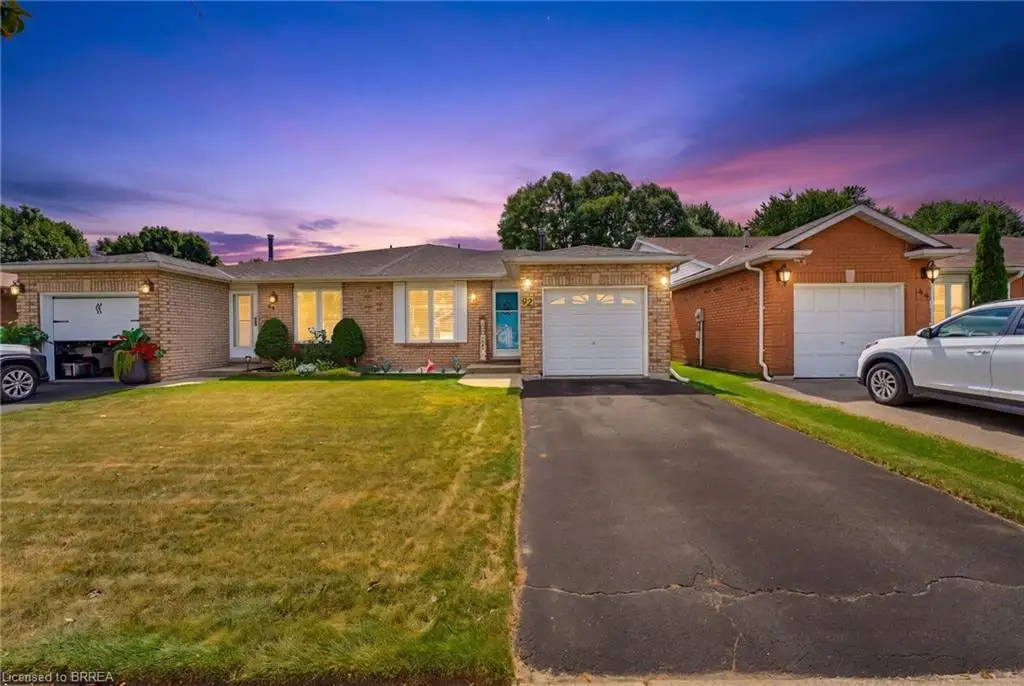 Twilight at 42 Buchanan Cres