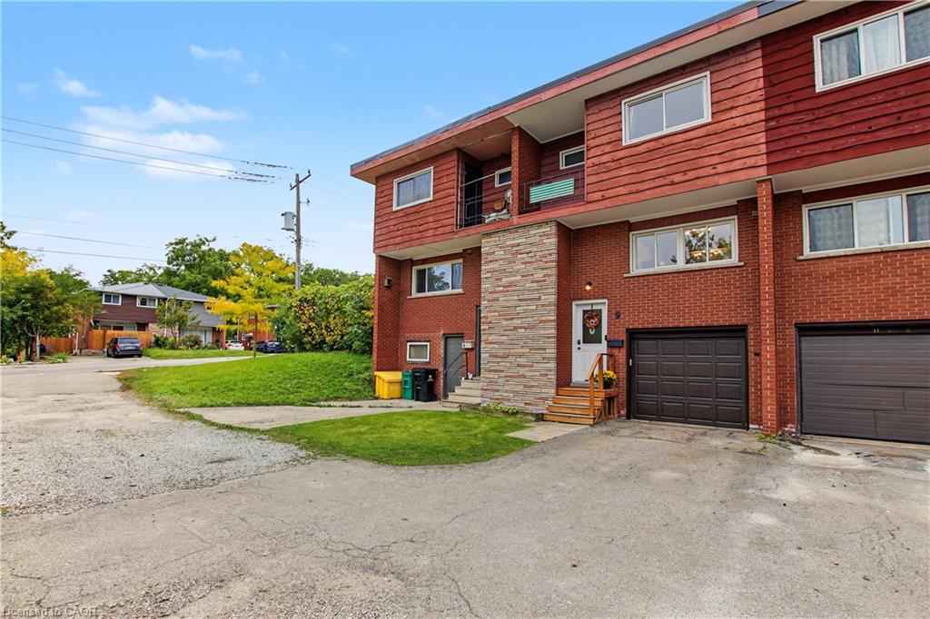 9 Greenbrook Drive, Kitchener ON N2M 4J5