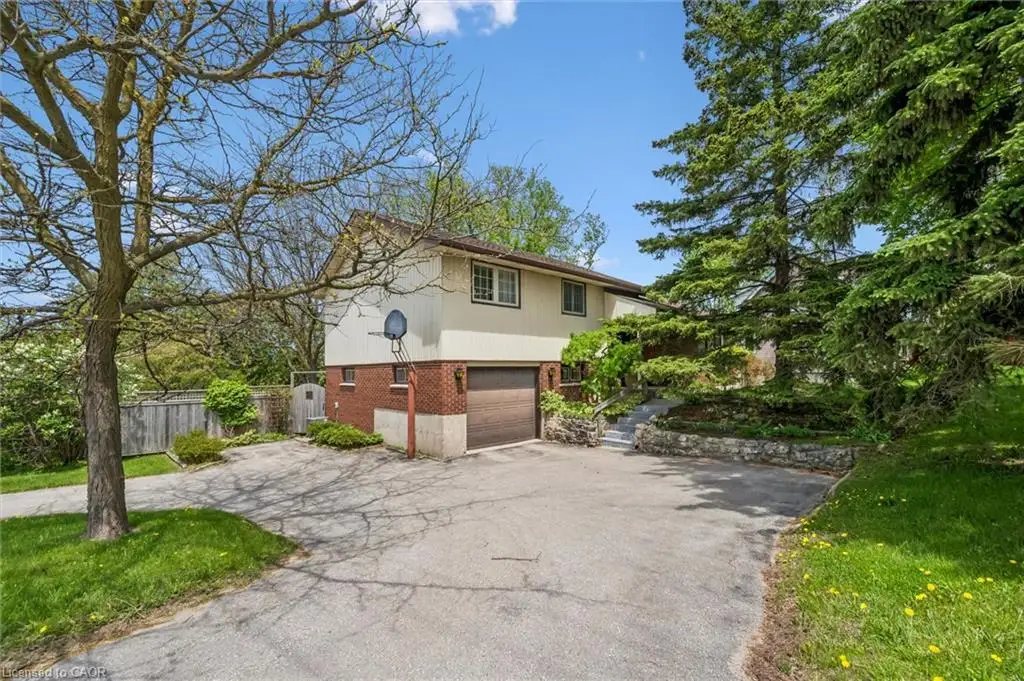 16 Water Street W, Elora ON N0B 1S0