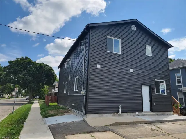 103 Peel Street, Brantford ON N3S 5M3