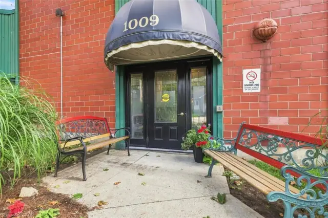217-1009 Queenston Road, Cambridge ON N3H 3K7