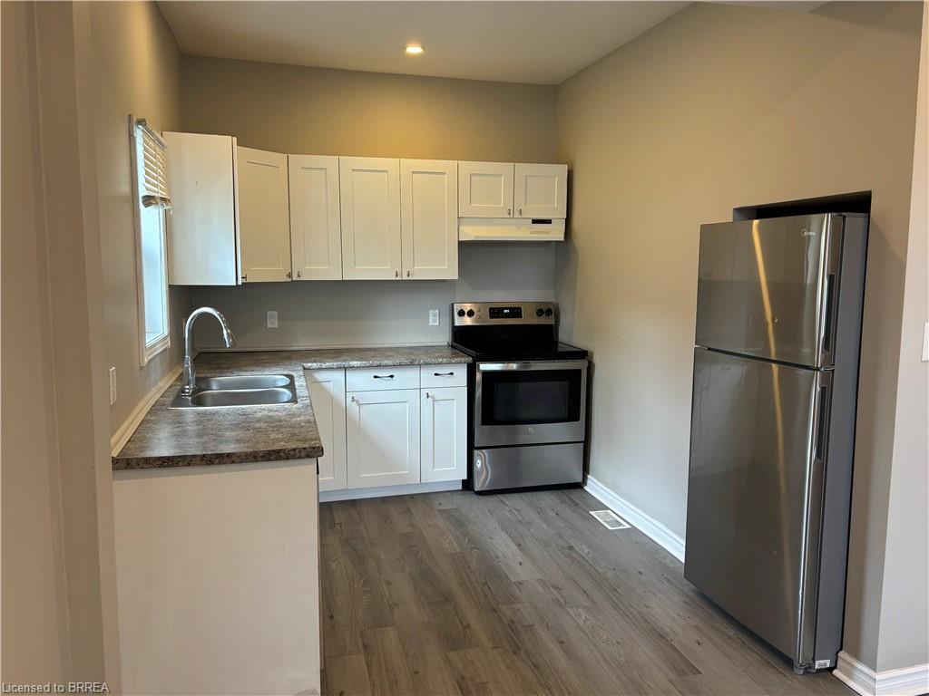 196 Marlborough Street, Brantford ON N3T 4T1