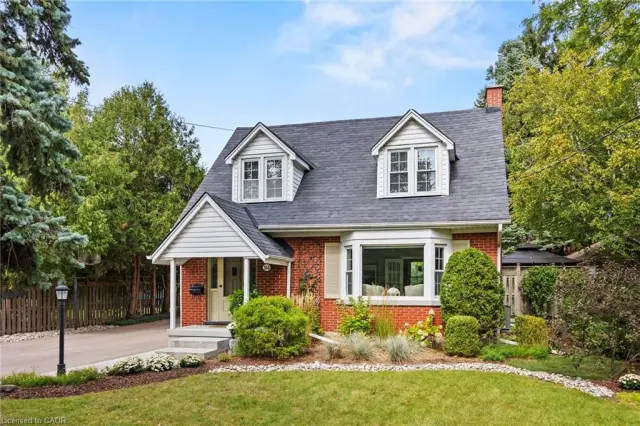 164 Sheldon Avenue N, Kitchener ON N2H 3M8