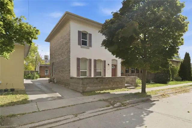 97 Queen Street, Brantford ON N3T 3C1