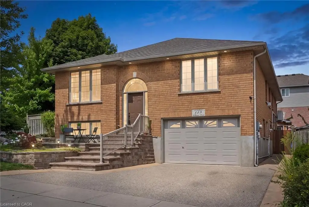 139 Attwood Drive, Cambridge ON N1T 2A5