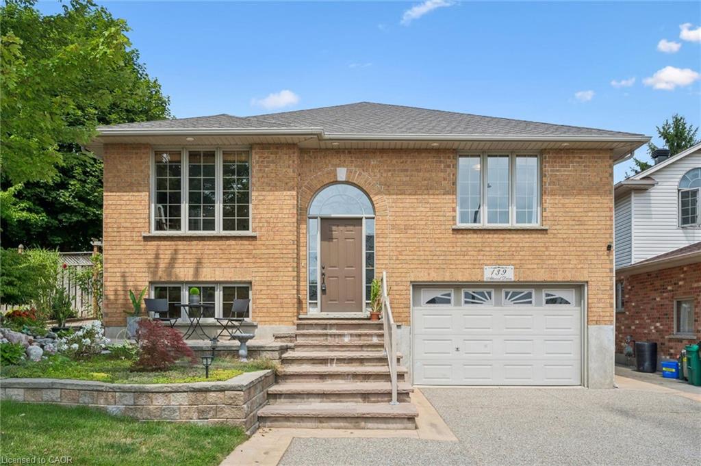 139 Attwood Drive, Cambridge ON N1T 2A5