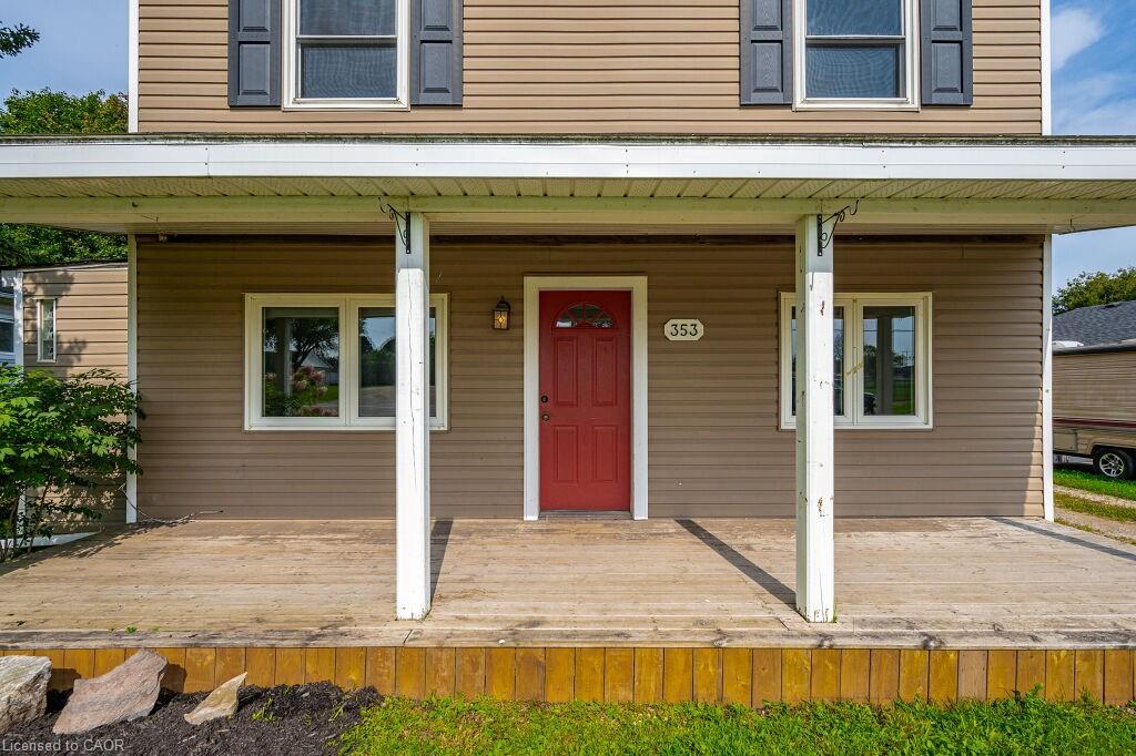 353 Wellington Street E, Mount Forest ON N0G 2L2
