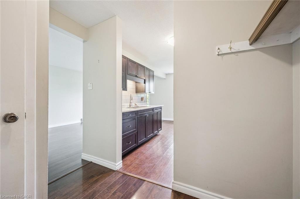 30-30 Flamingo Drive, Elmira ON N3B 1V5
