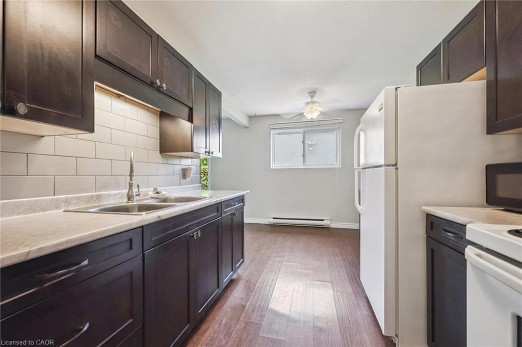 30-30 Flamingo Drive, Elmira ON N3B 1V5