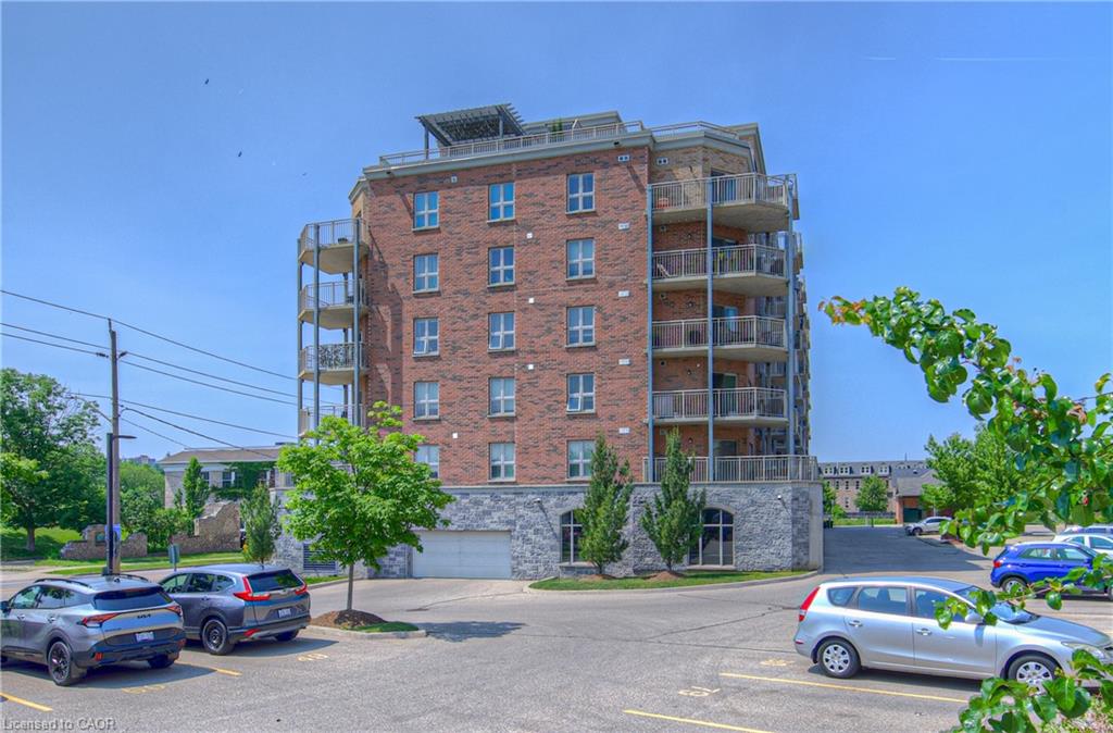 407-155 Water Street S, Cambridge ON N1R 3E3