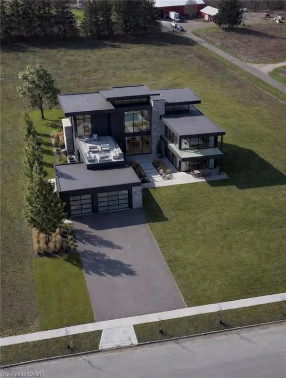 1070 Snyders Flats Road, Bloomingdale ON N0B 1K0