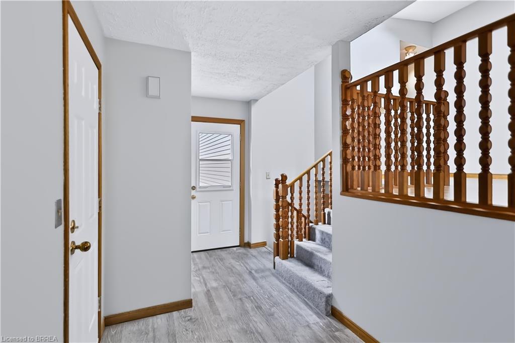 79 Hobart Crescent, Brantford ON N3P 1T7