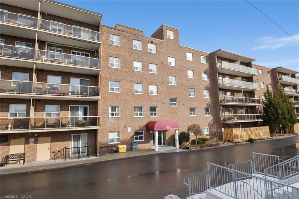 205-793 Colborne Street, Brantford ON N3S 7J3